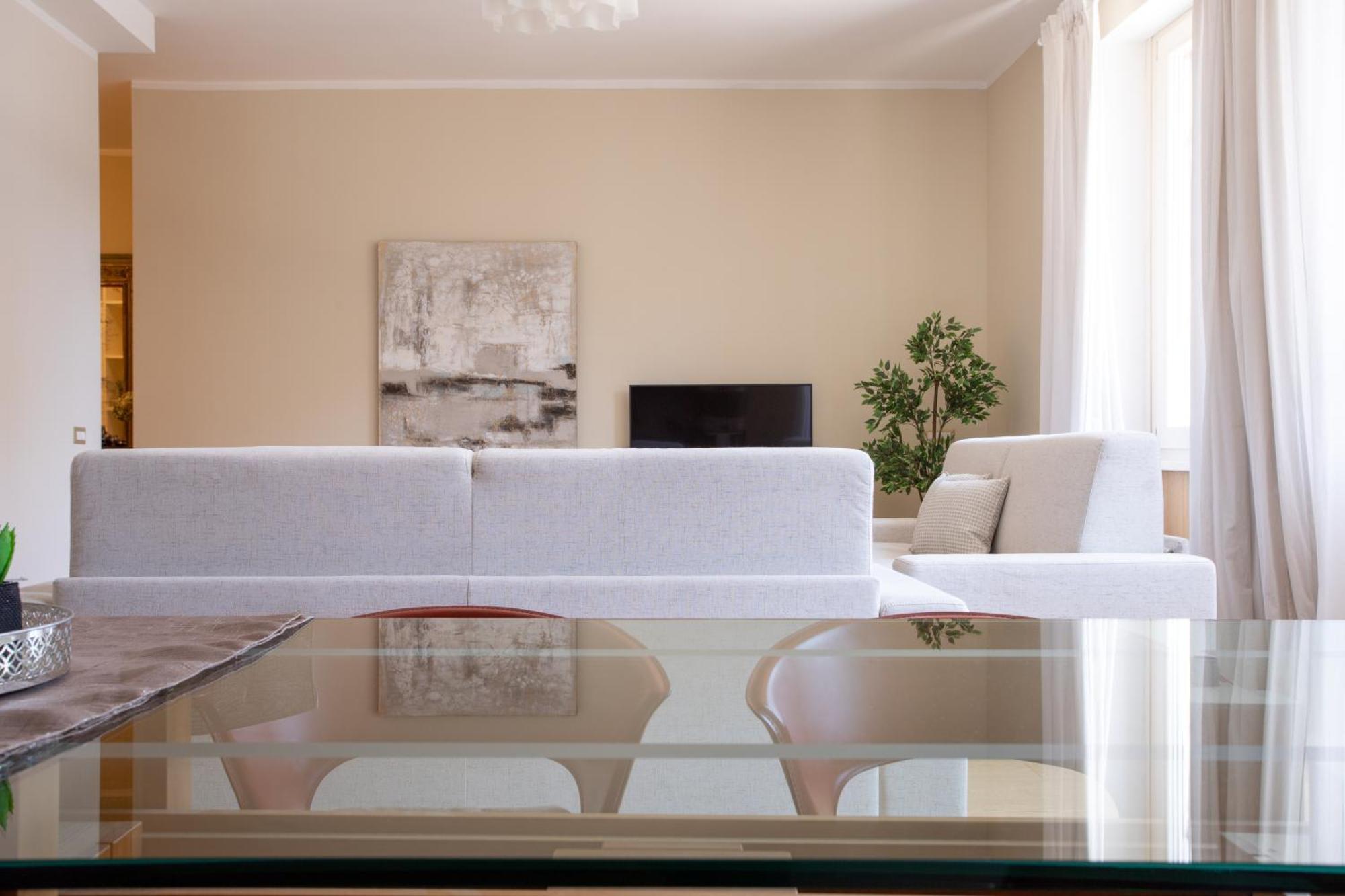 Apartment Exclusive In Station - Duomo 5 In Minutes *